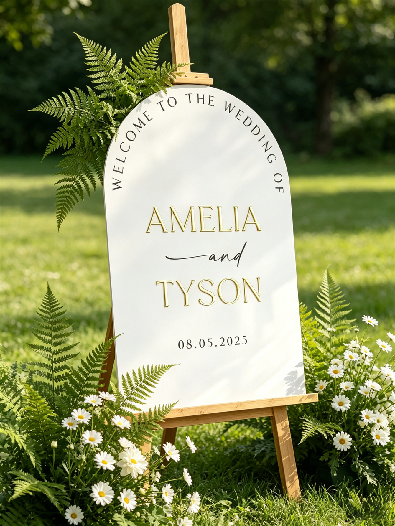 Wedding Welcome Sign - Personalized acrylic wedding welcome sign, modern and fashionable decoration of the wedding entrance. Welcome to our wedding sign